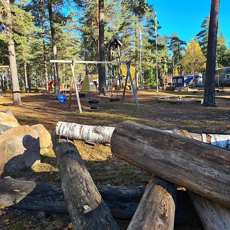 Hostel And Vandrarhem Lupin Naturcamping Lagom Gräsmark Exterior foto