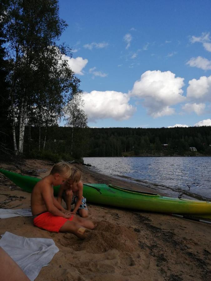 Hostel And Vandrarhem Lupin Naturcamping Lagom Gräsmark Exterior foto